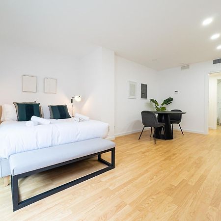 Stay U-Nique Apartments Albeniz Bcn Оспиталет-де-Льобрегат Экстерьер фото