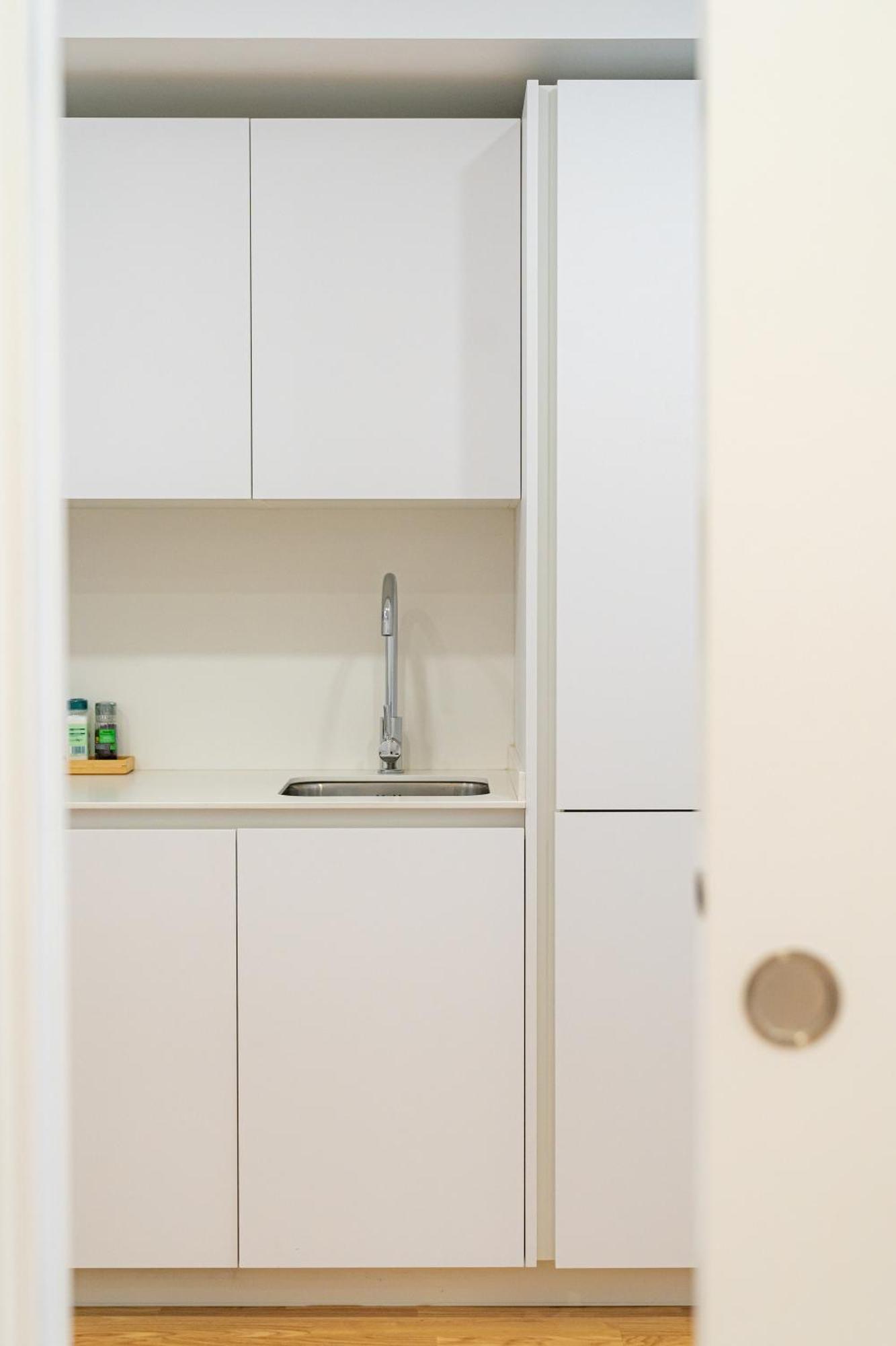Stay U-Nique Apartments Albeniz Bcn Оспиталет-де-Льобрегат Экстерьер фото