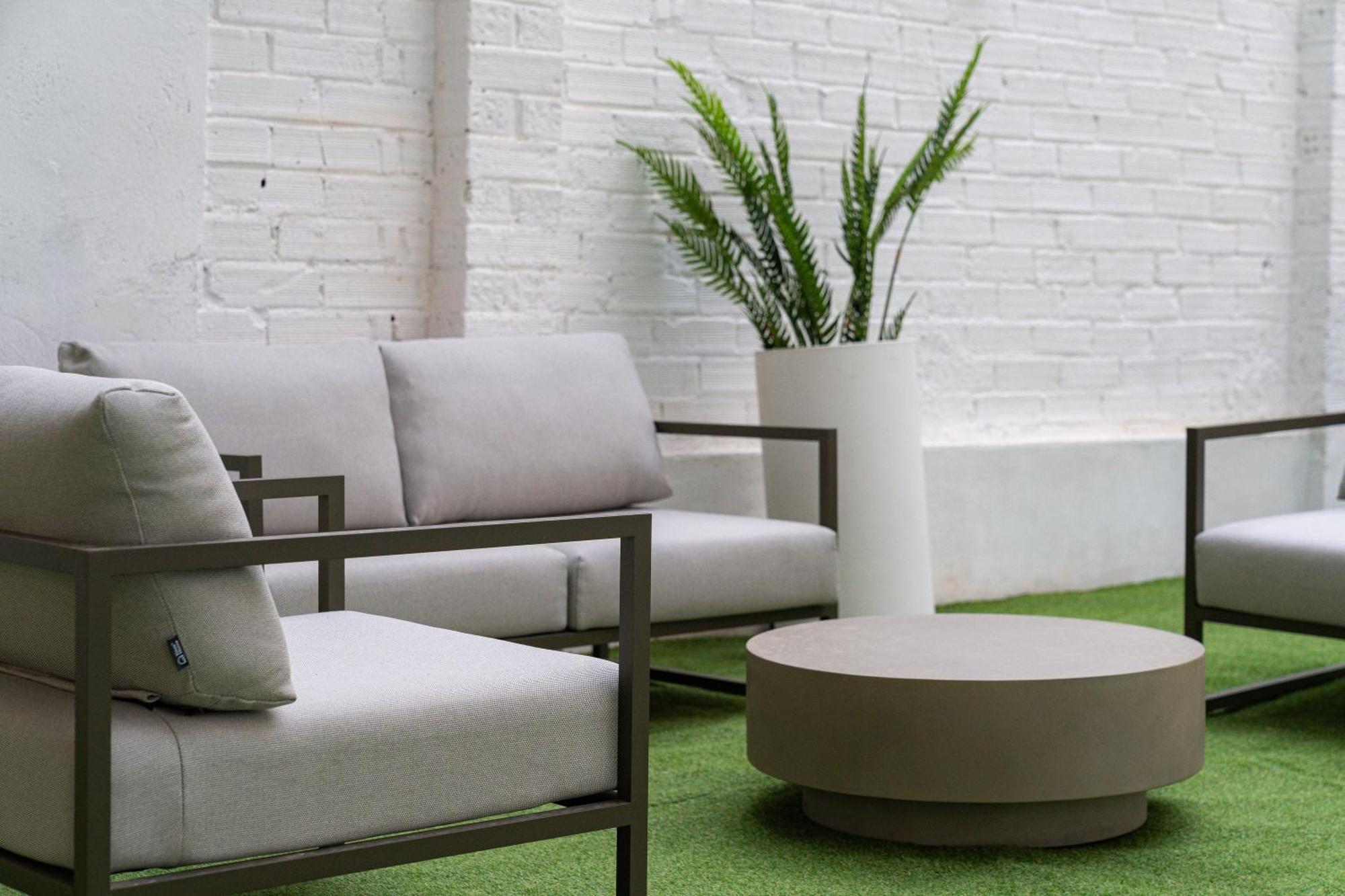 Stay U-Nique Apartments Albeniz Bcn Оспиталет-де-Льобрегат Экстерьер фото