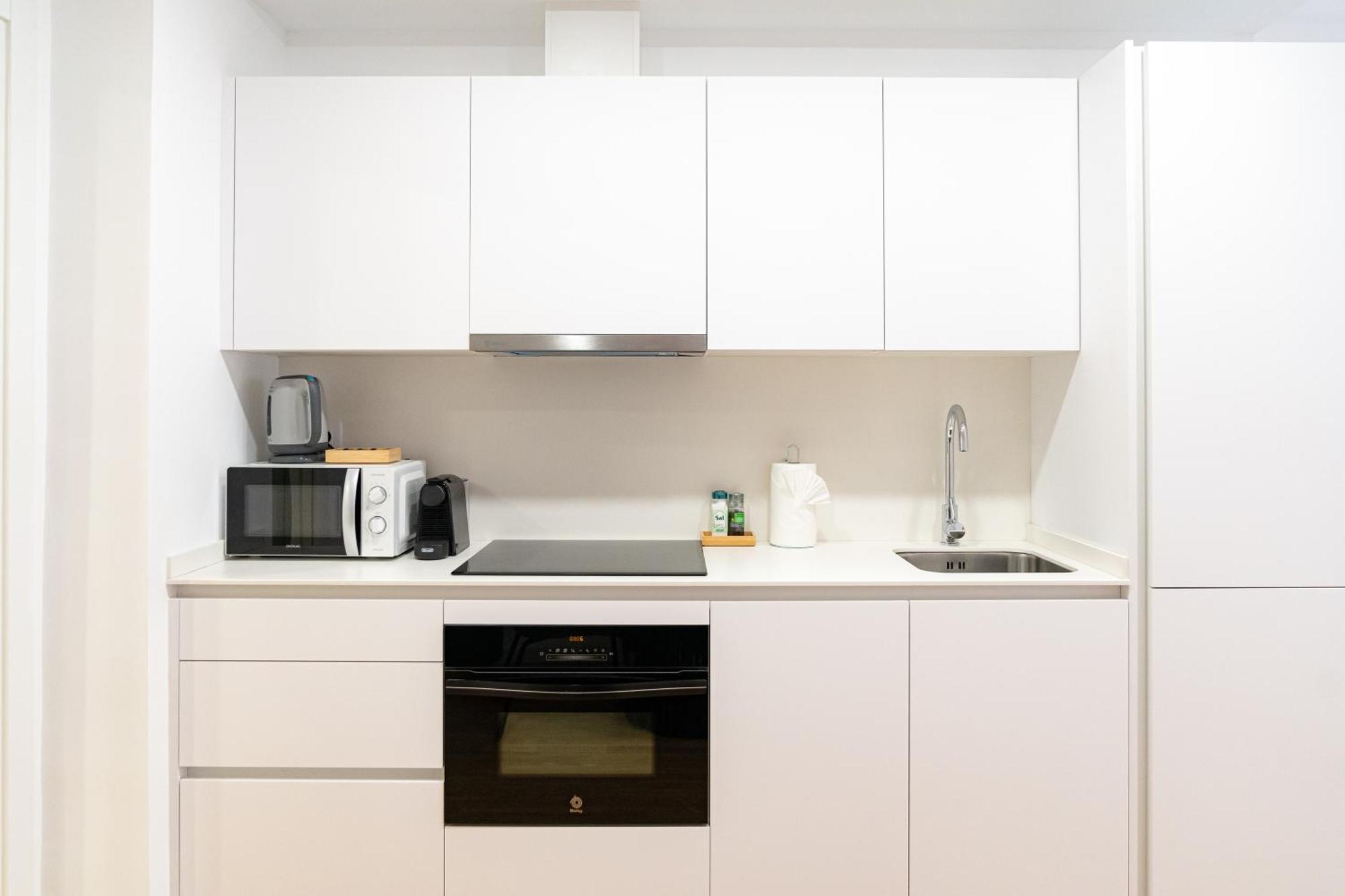 Stay U-Nique Apartments Albeniz Bcn Оспиталет-де-Льобрегат Экстерьер фото